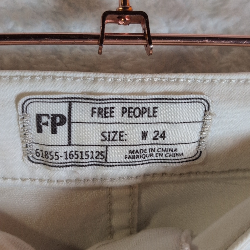 Free People White High-Rise Flare Jeans - Picture 2 of 5